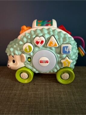 Fisher-Price Mint Green Hedgehog Pull Toy linkamals